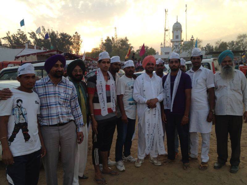 Bhagwant Mann (centre), AAP MP, with his supporters in Punjab.