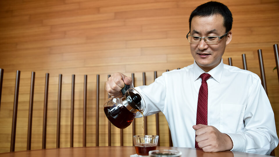 Assistant Professor Feng Lei. Photo courtesy: NUS