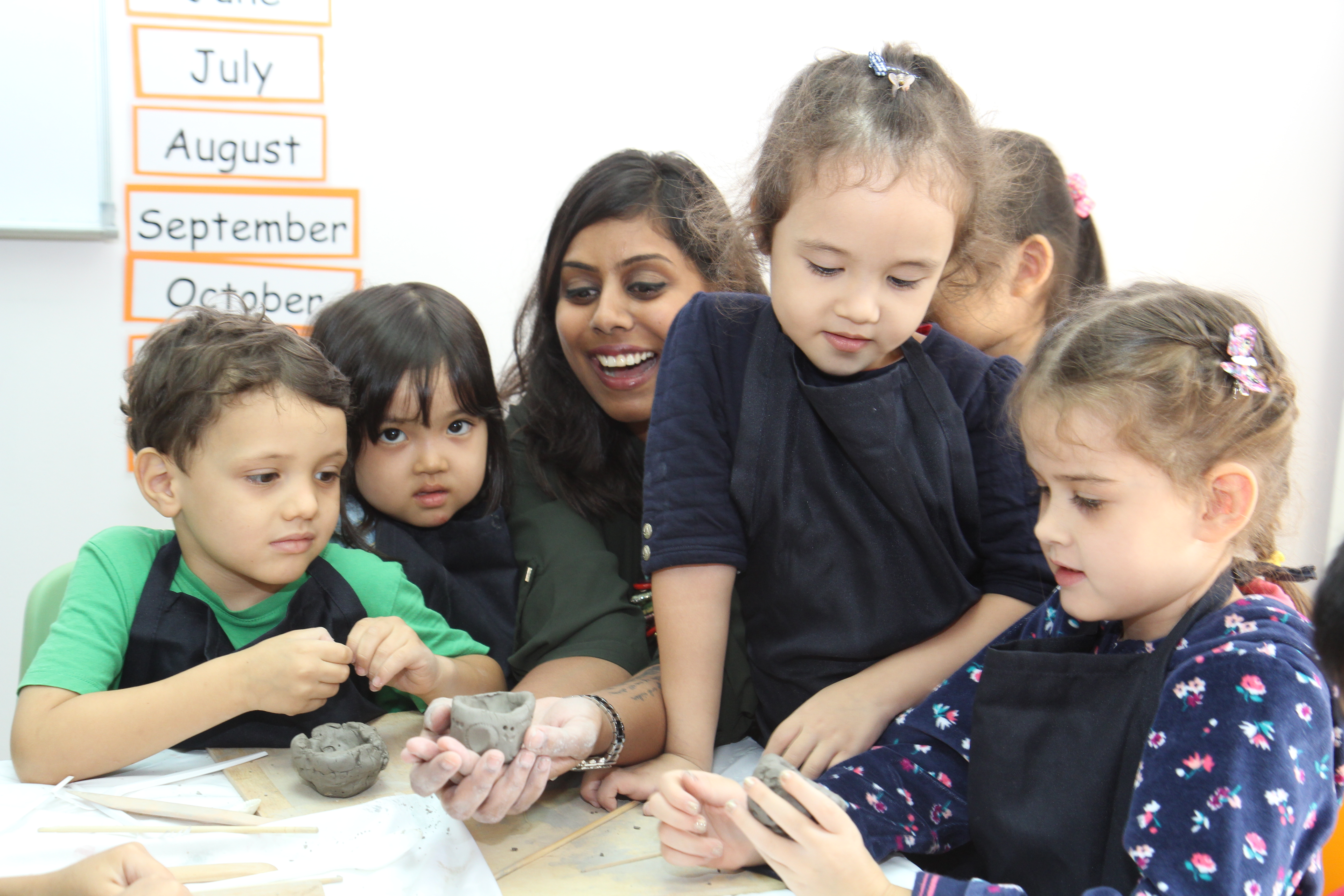 Amutha Saravanan with young participants