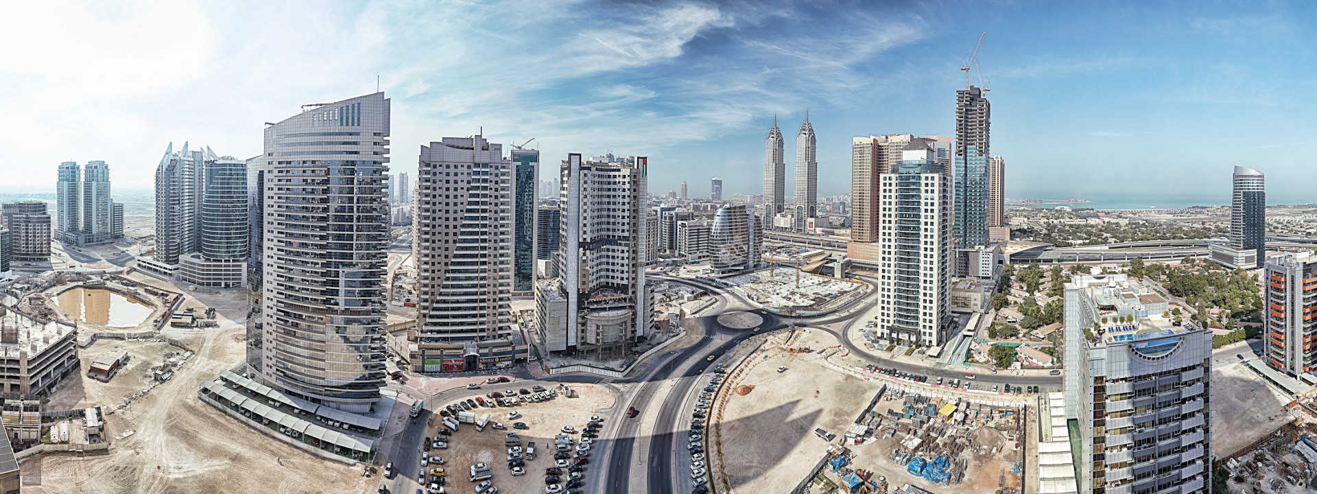 Transactions worth AED 77 billion was  made in Dubai’s real estate sector in the first quarter of 2017. 
