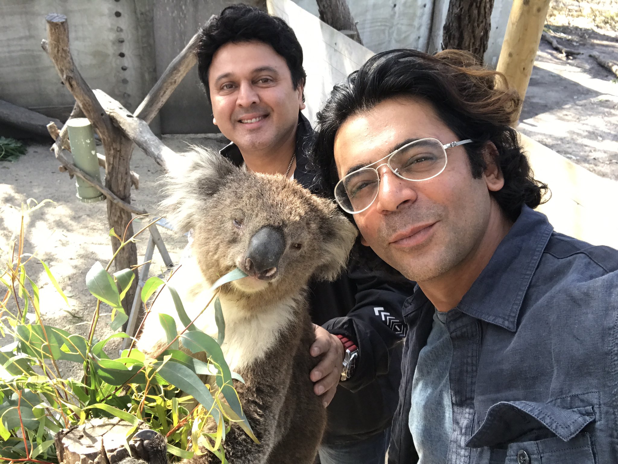 Comedians Sunil Grover and Ali Asgar. 
