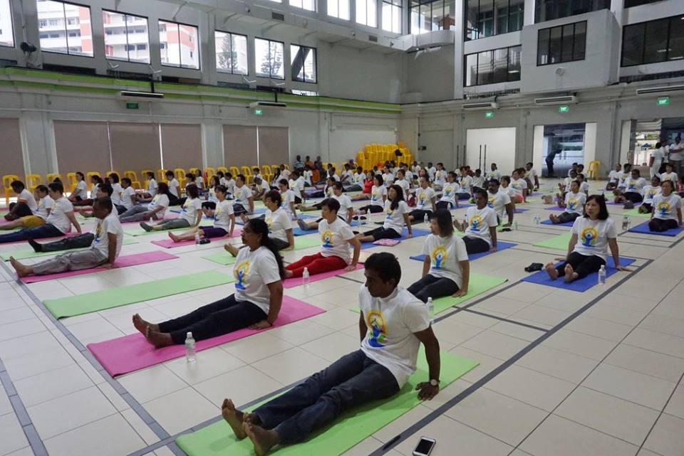IDY session at Yuhua Community Centre. Photo courtesy: Huan Xing from RV Photography Club and Brenda from Pioneer Junior College