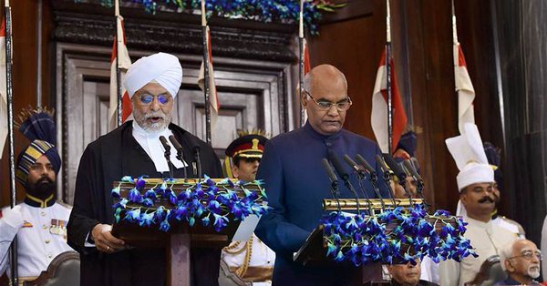 Ram Nath Kovind (right) with Chief Justice of India JS Khehar. 