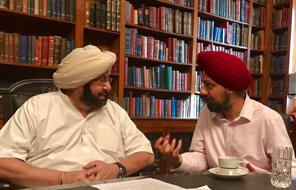Labour MP Tan Dhesi (right) with Punjab CM Capt Amarinder Singh.