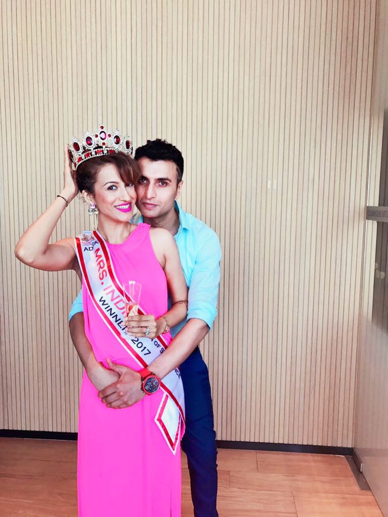 Bhavana Bahl Mahlota, winner of Mrs India 2017, with her husband Vineet Malhota. Photo courtesy: Bhavana Bahl Mahlota