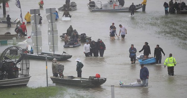 Indian community come forward during Hurricane flooding
