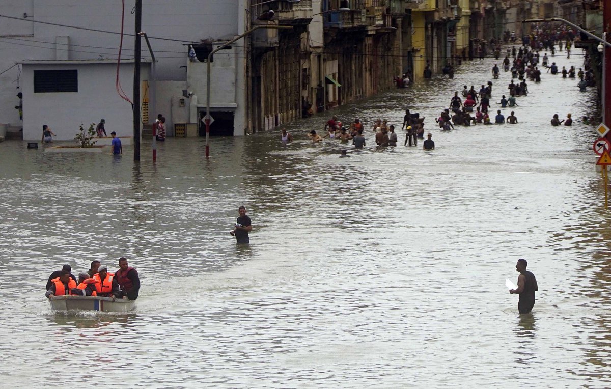 Indian-Americans open homes as Hurricane Irma hits southern part in US