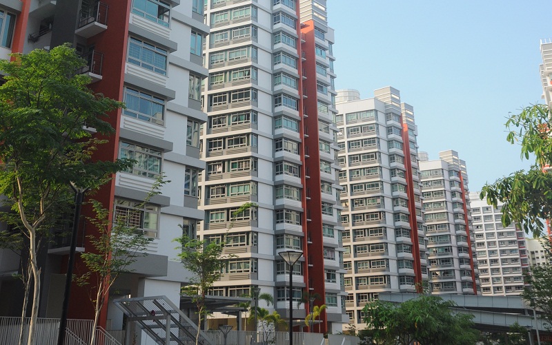 BCA will train 25,000 green building professionals by 2025. 