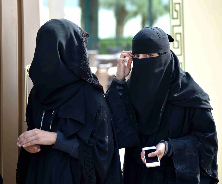 A brave UAE woman saved the life of an Indian truck driver in Ras a-Khaimah. 