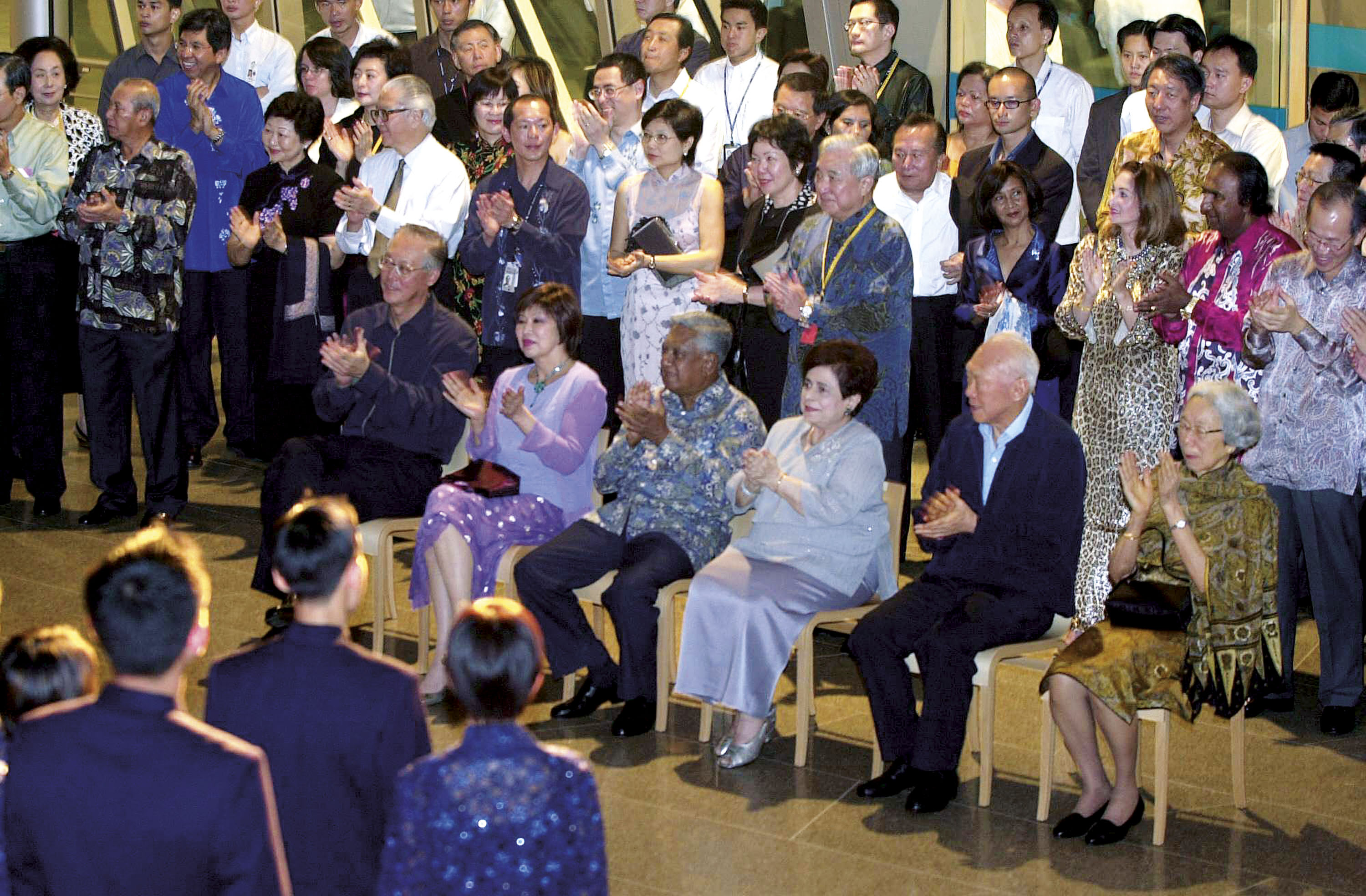 VIPs at Esplanade's opening event (seated, left to right - then Singapore Prime Minister Goh Chok Tong and Mrs Goh, then President SR Nathan and Mrs Nathan, and then Senior Minister Lee Kuan Yew and Mrs Lee. 
