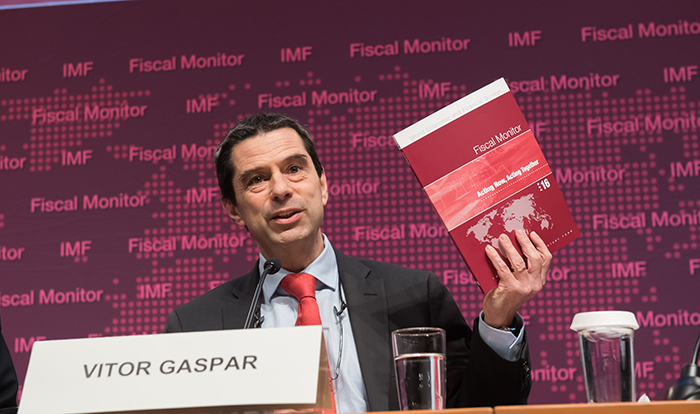 Vitor Gaspar, the Director of the IMF Fiscal Affairs Department, with the Fiscal Monitor report. 