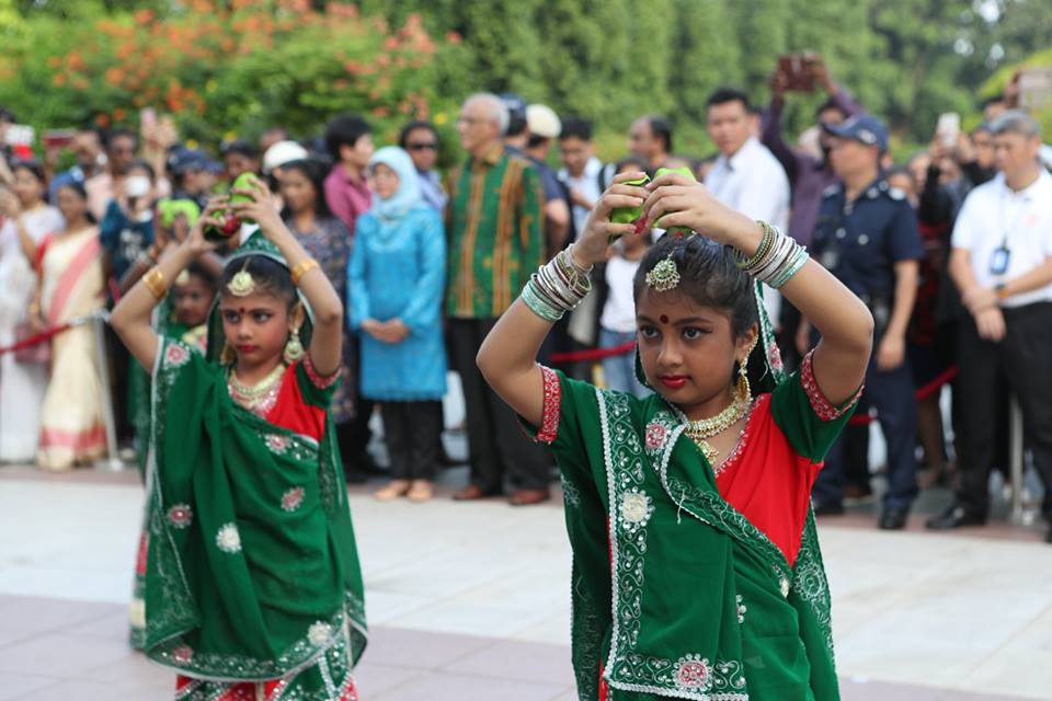 Little girls of Kampong Chai Chee Bharathanatyam Dance Group giving their unique performance at Istana.
