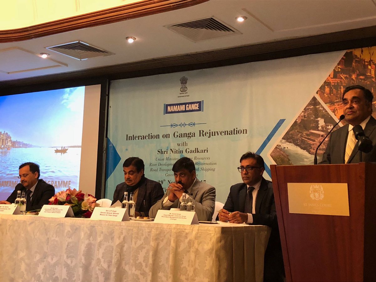 Indian Union Minister Nitin Gadkari (2nd from right) with Indian Business Leaders during Namami Gange roadshow at London, UK.