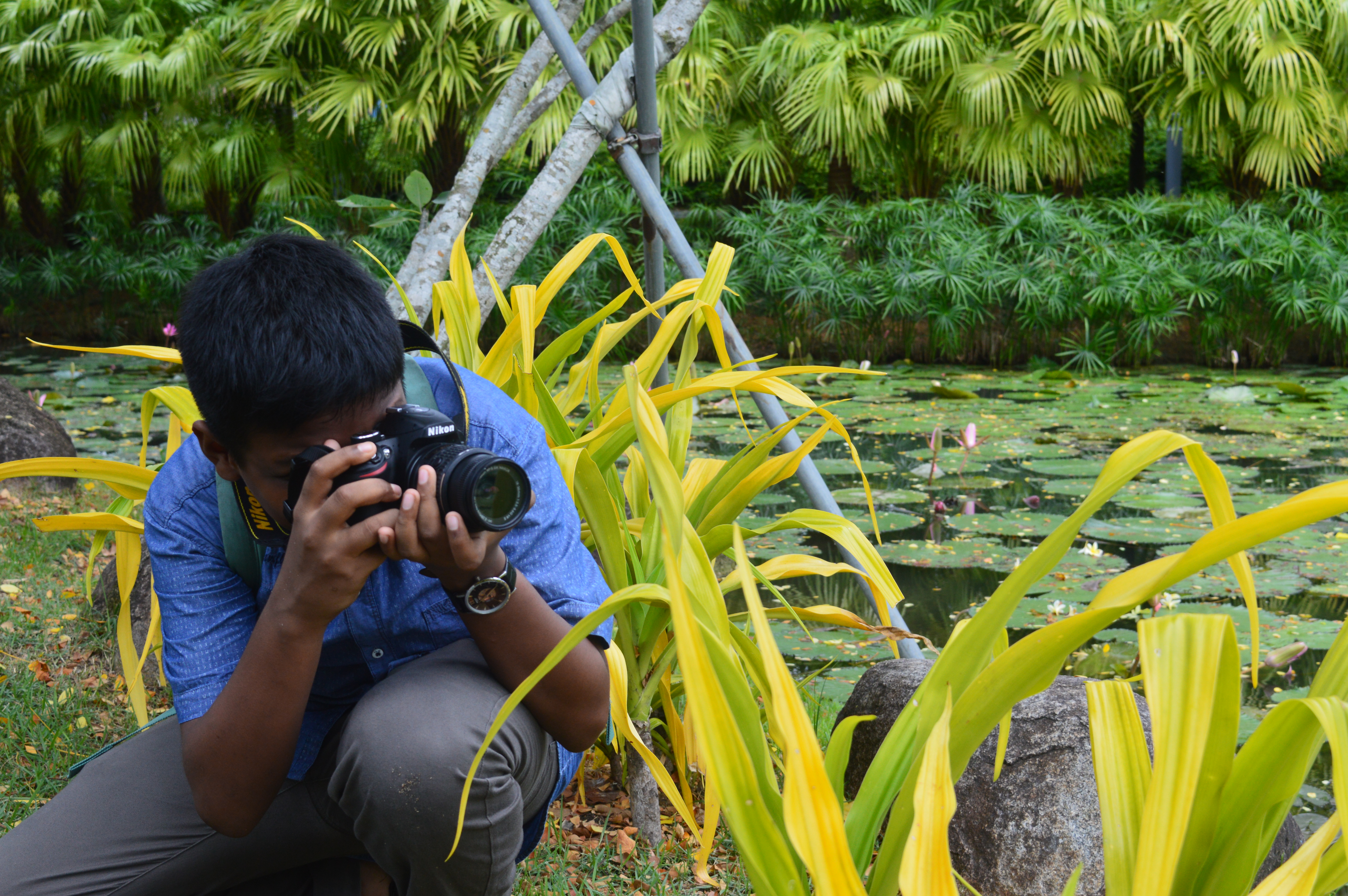 SINDA also imparts training in technical knowledge and theoretical aspects of photography. 