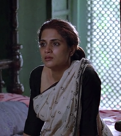 Richa as Nagma Khatoon in Gangs of Wasseypur.