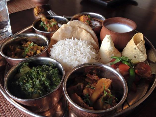 The thali is loaded with homemade white butter, delicacies as kachri ki sabji, #khichdi, bajra/besan chapatti, homemade buttermilk, spicy curds, kadhi pakora etc