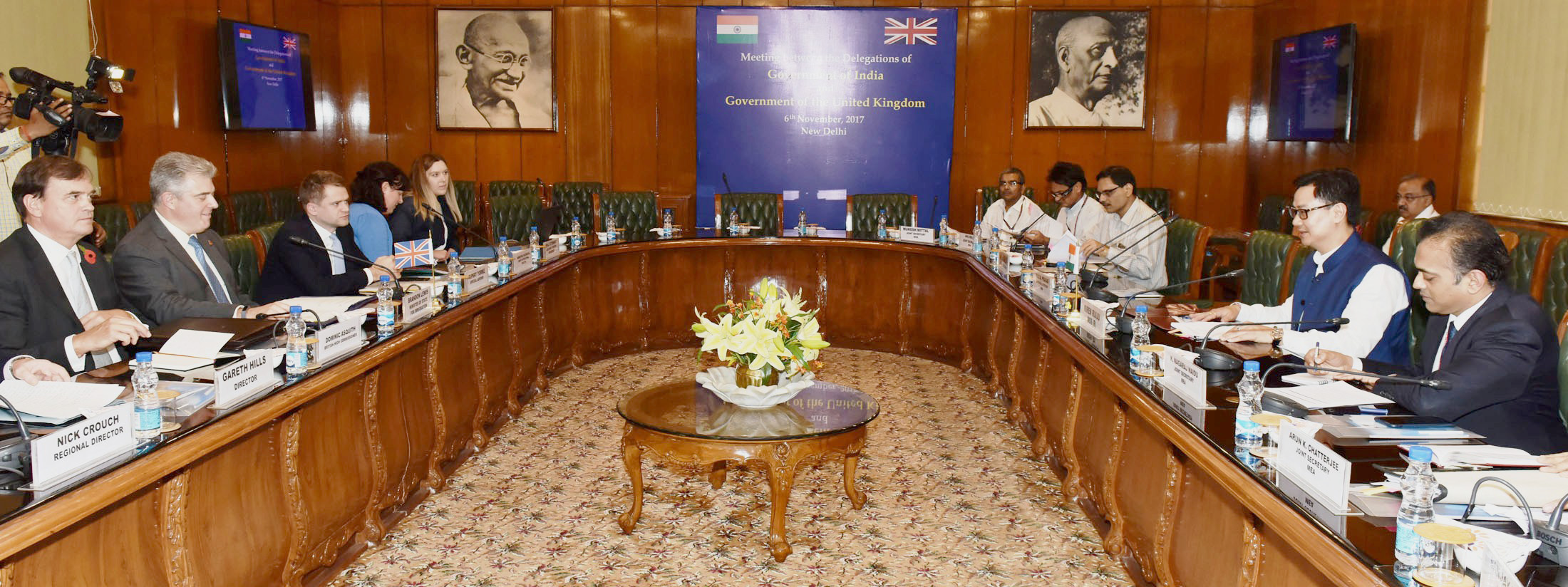 A delegation from the United Kingdom led by the Minister of State for Immigration Brandon Lewis holding talks with the Indian delegation led by the Minister of State for Home Affairs, Kiren Rijiju, in New Delhi on November 06, 2017. (Photo: Press Information Bureau)