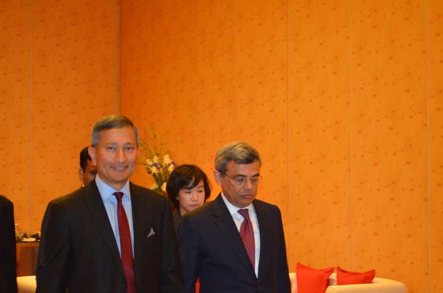 Dr Vivian Balakrishnan with High Commissioner of India to Singapore Jawed Ashraf.