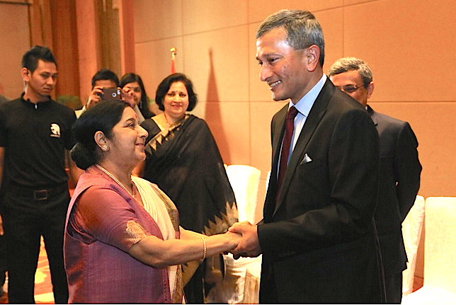 Minister of External Affairs Sushma Swaraj with Singapore Minister for Foreign Affairs Dr Vivian Balakrishnan. Photo courtesy: MEA