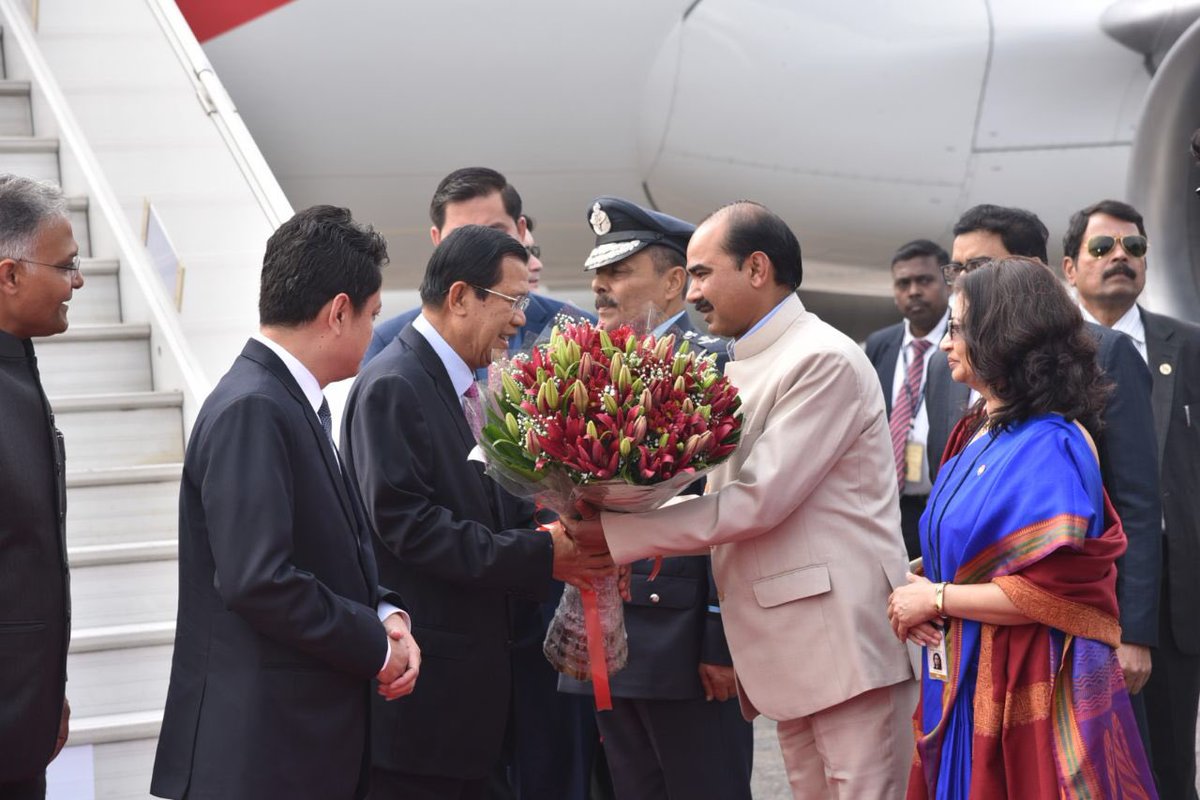 Prime Minister of Cambodia Samdech Techo Hun Sen India being received by Indian Minister of State for Textiles Ajay Tamta at New Delhi airport.