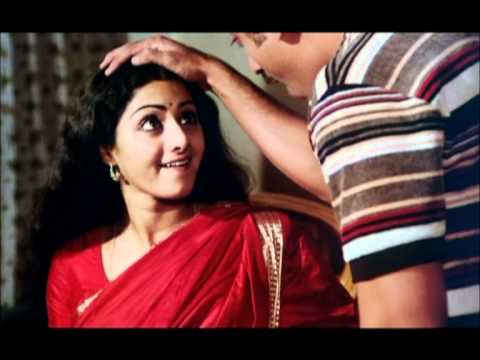 Sridevi will be remembered for her memorable role in the film Sadma along with great actor Kamal Hassan. 
