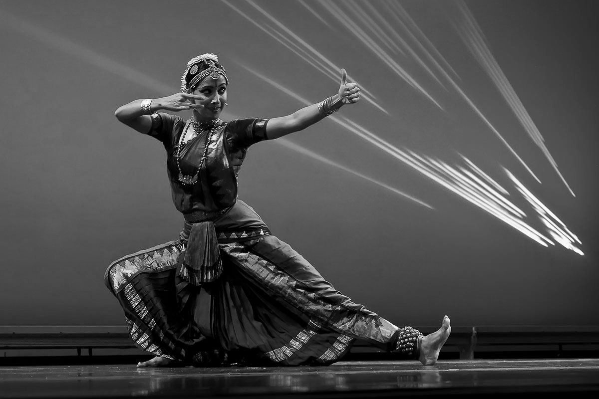 Mythili Prakash grew up in an environment filled with dance and music, under the watchful eye of her mother and teacher dance exponent Viji Prakash. 