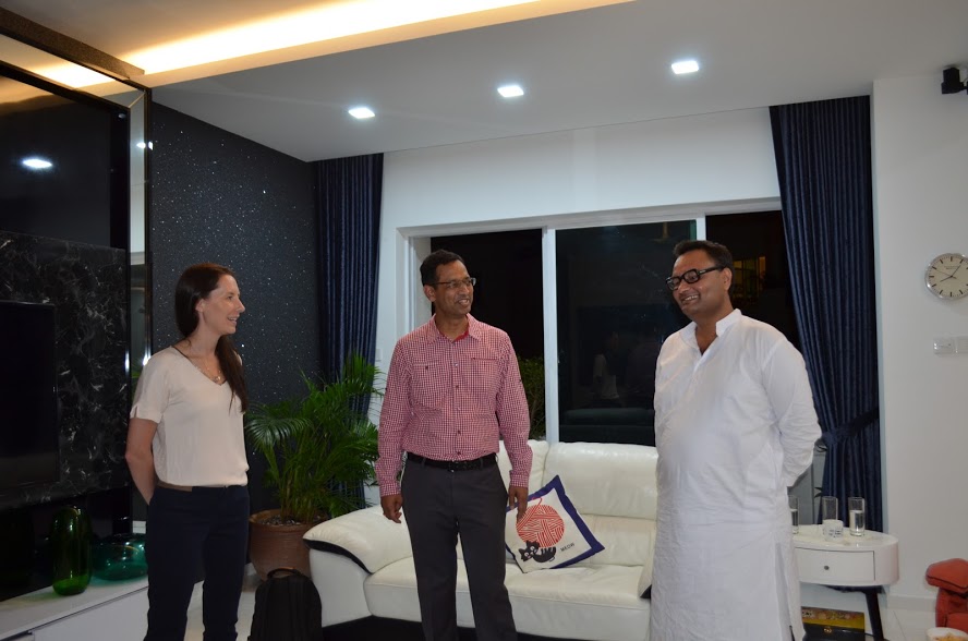 Hayley Sharratt, Vice President, COO Corporate Services at Deutsche Bank, Akash Mohapatra, Managing Director & Associate General Counsel at Deutsche Bank and Vinayak Lohani participating in an engaging discussion in Singapore.