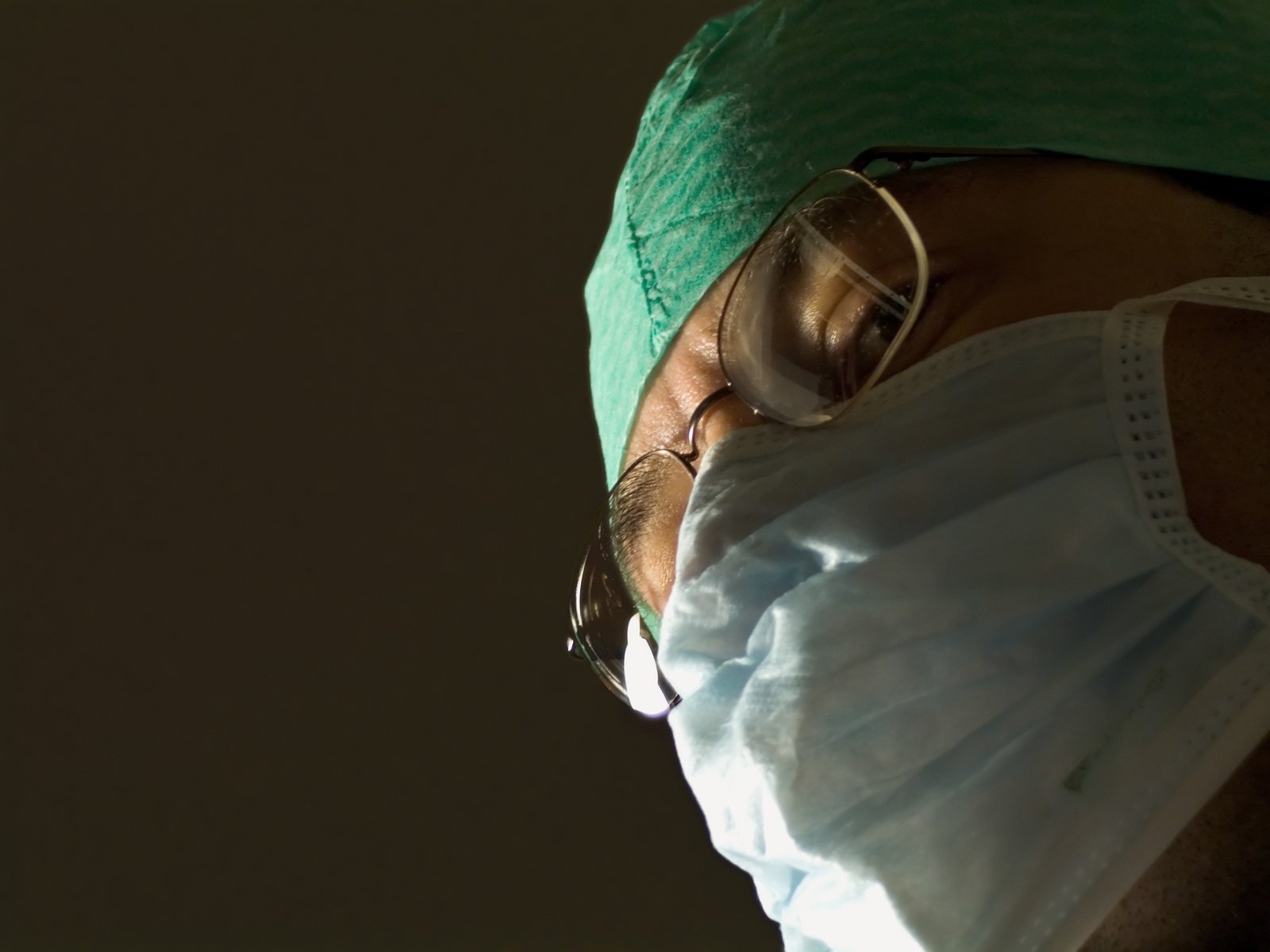 Dr Patel completed Internal Medicine internship with Massachusetts General Hospital and Harvard Medical School. 
