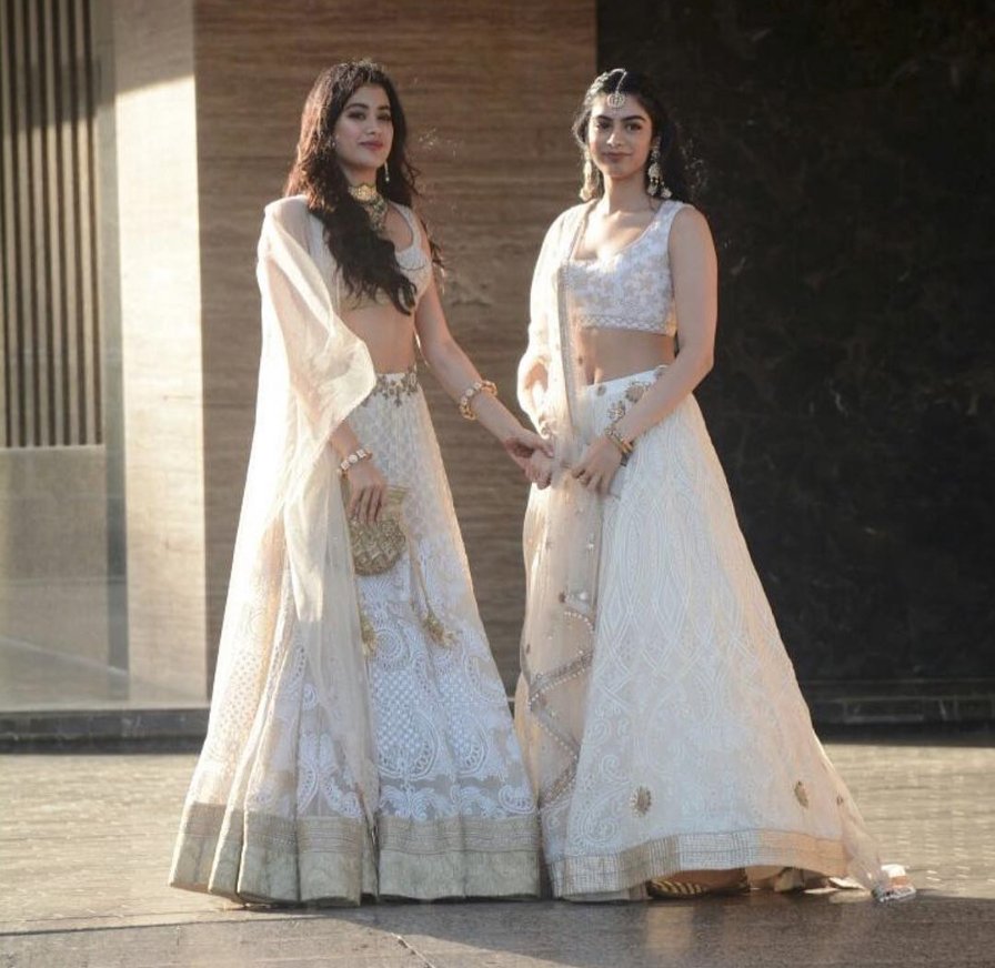 Jhanvi Kapoor (left) with sister Khushi Kapoor spotted outside the Mehendi ceremony of Sonam Kapoor.