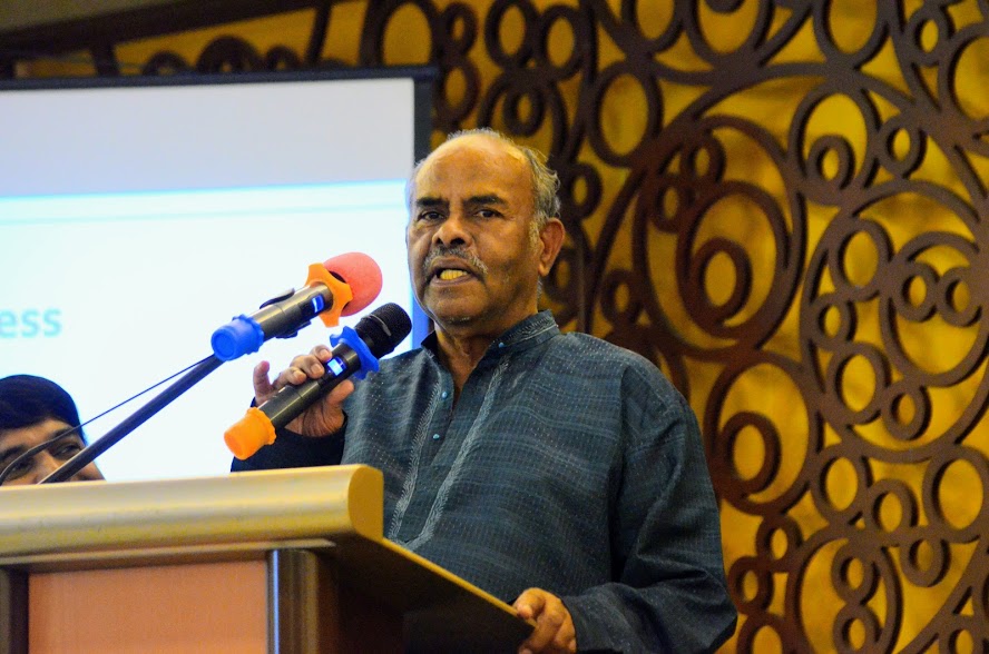Ambassador K Kesavapany, former diplomat and President of the Singapore Indian Association (SIA) giving his views on the contributions of Tamils in the development of modern Singapore.
