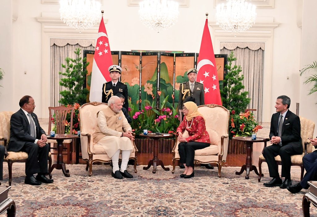 Both the leaders exchanged views to strengthen bilateral relations between India and Singapore and explored further cooperation in the flagship initiatives of the Government.