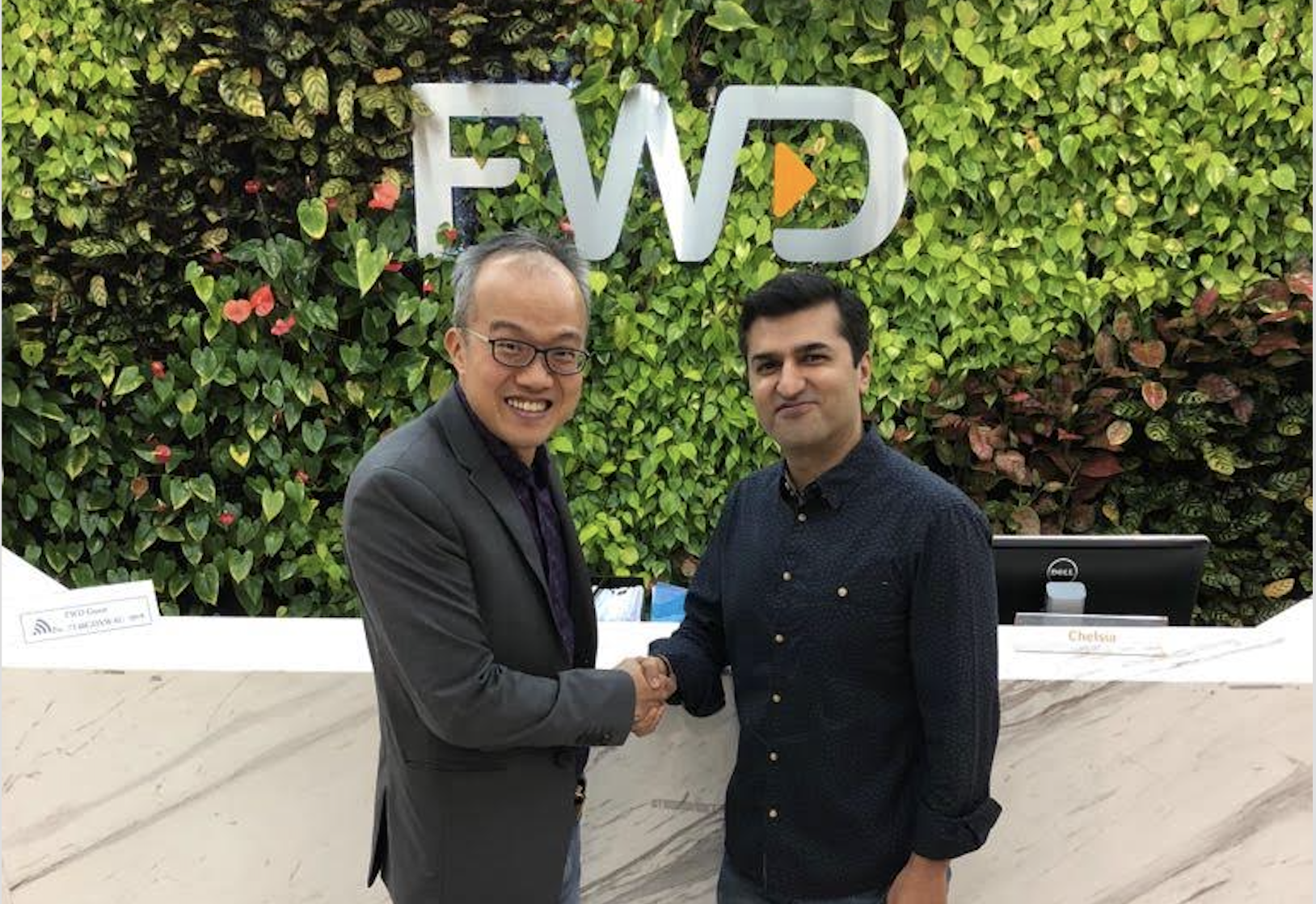 Benjamin Yeo, Managing Director and Head of Insurance Coverage at DBS Bank, with Abhishek Bhatia, Chief Executive Officer, FWD Singapore. Photo courtesy: FWD