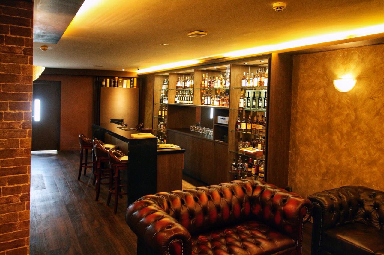 The cozy Dram bar at the basement. Photo courtesy: Tipple & Dram