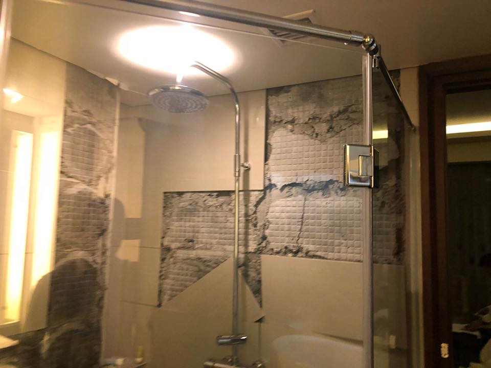 The washroom of the hotel in which K Shanmugam, Home Affairs and Law Minister of Singapore, stayed in Lombok island was badly damaged in the earthquake. Photo courtesy: Facebook page of Home Affairs Minister K Shanmugam   