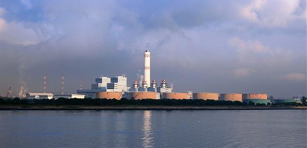 Electricity prices in Singapore are generally swayed by movements in the global energy markets as the country depends on imported fuel to meet is energy needs. Photo courtesy: Wikimedia