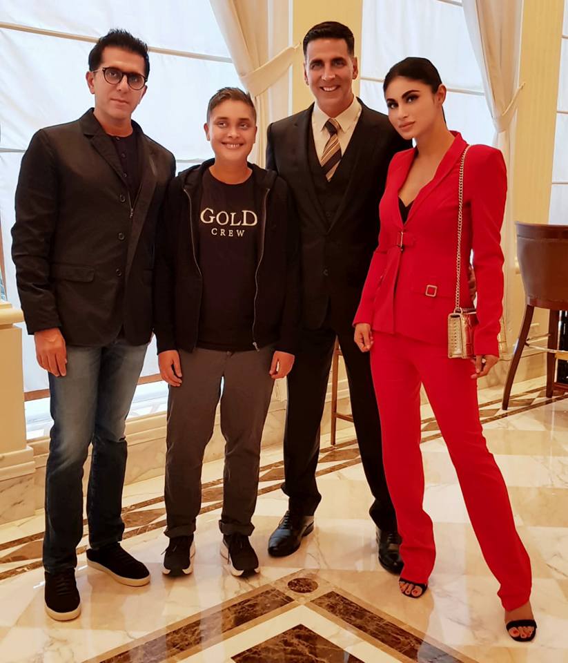 Reema Kagti flanked by Ritesh Sidhwani co-founder of Excel Entertainment to her right and Akshay Kumar and Mouni Roy to her left Photo courtesy: Akshay Kumar FB Page