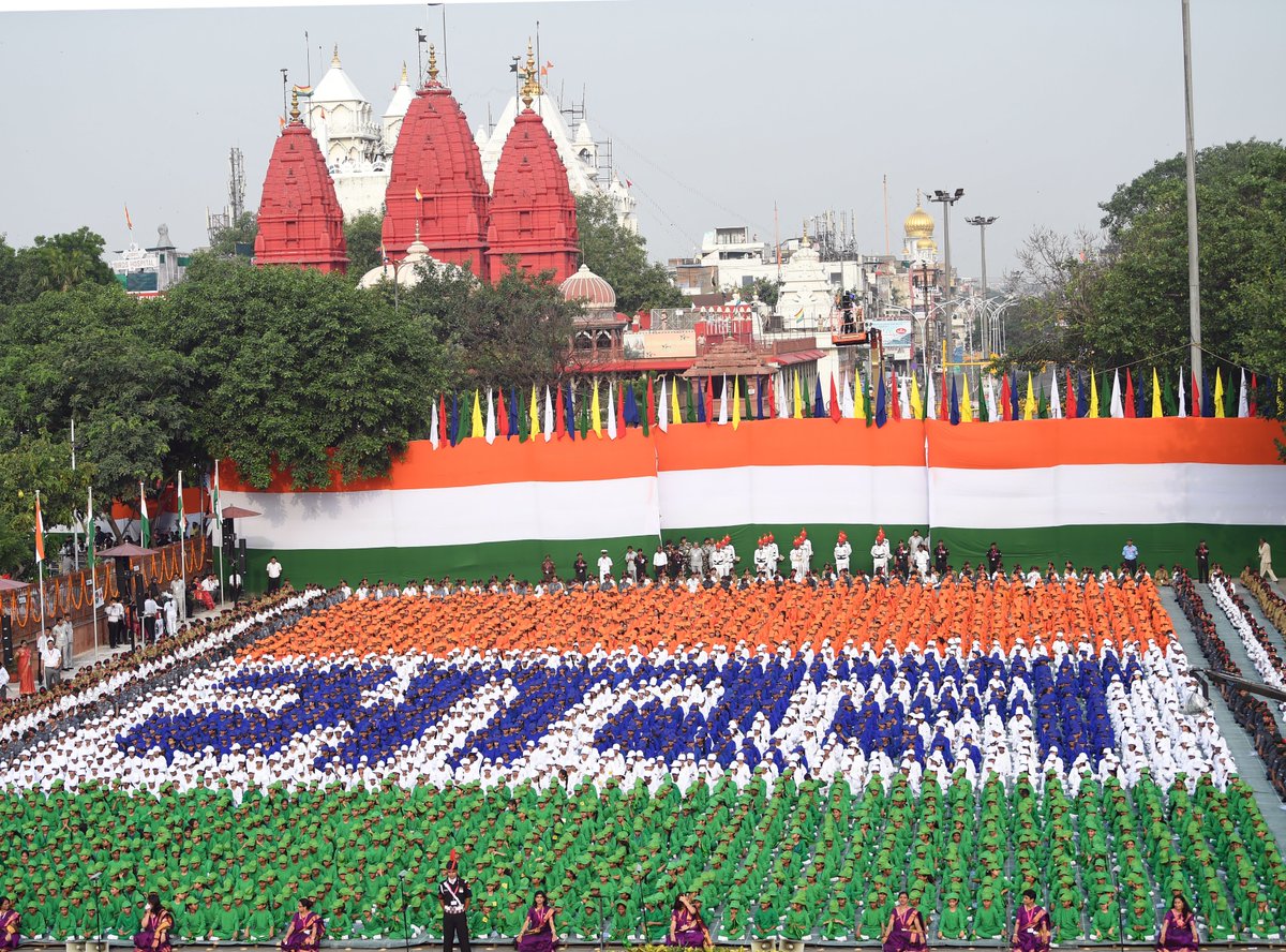 The crowd at the Red Fort forming the Hindi word 'Bharat' to commemorate Independence Day. Photo courtesy: Twitter/@narendramodi