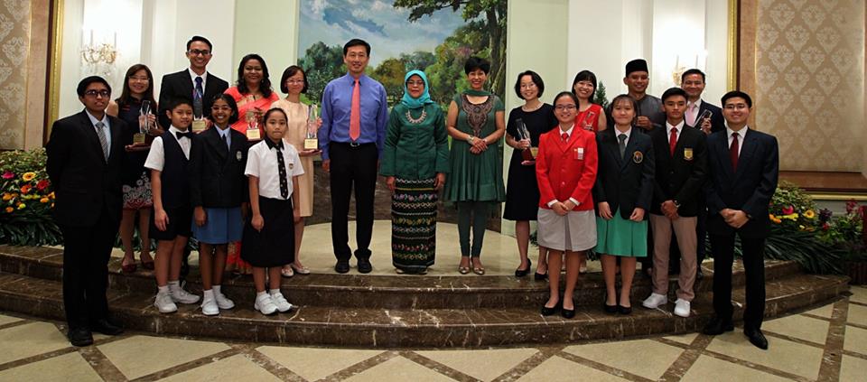 President of Singapore Halimah Yacob along with the recipients of the President’s Awards for Teachers at Istana. Photo courtesy: Facebook page of Halimah Yacob
