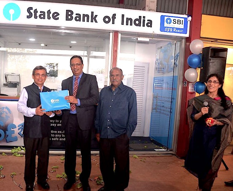 H.E. Jawed Ashraf (extreme left), India’s High Commissioner to Singapore, Soma Shankara Prasad, SBI's Country Head of Singapore, Ambassador K Kesavapany, former Director of Institute of Southest Asian Studies and Anjana Tandon, SBI's Head of Retail Banking (extreme right) during the opening of SBI's first Remittance Centre in Singapore. Photo courtesy: Twitter@/IndiainSingapor