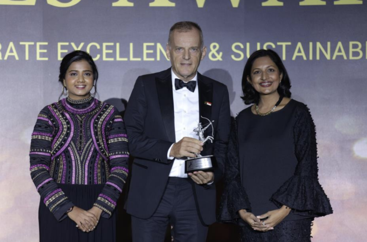 From Left to Right: Shanggari Balakrishnanm, CEO, MORS Group; Pieter Nuboer, DSM Nutritional Products, President, ASEAN, Korea and Oceania; Dr Jayanthi Desan, Judge for ACES awards. Photo courtesy: DSM