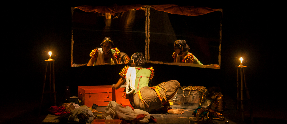 Akshayambara uses both modern theatrical tools and the dance drama to create a contemporary narrative that raises questions on female representation and male ownership. Photo courtesy: Esplanade Theatres on the Bay