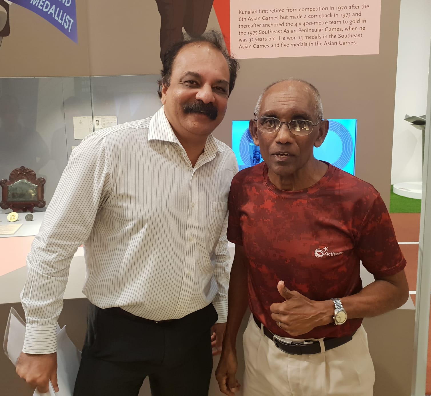 V K Santosh Kumar with the legend C Kunalan