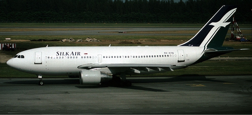 SilkAir’s cabins will be fitted with new lie-flat seats in Business Class, and the installation of seat-back in-flight entertainment systems in both Business Class and Economy Class. Photo courtesy: Wikimedia