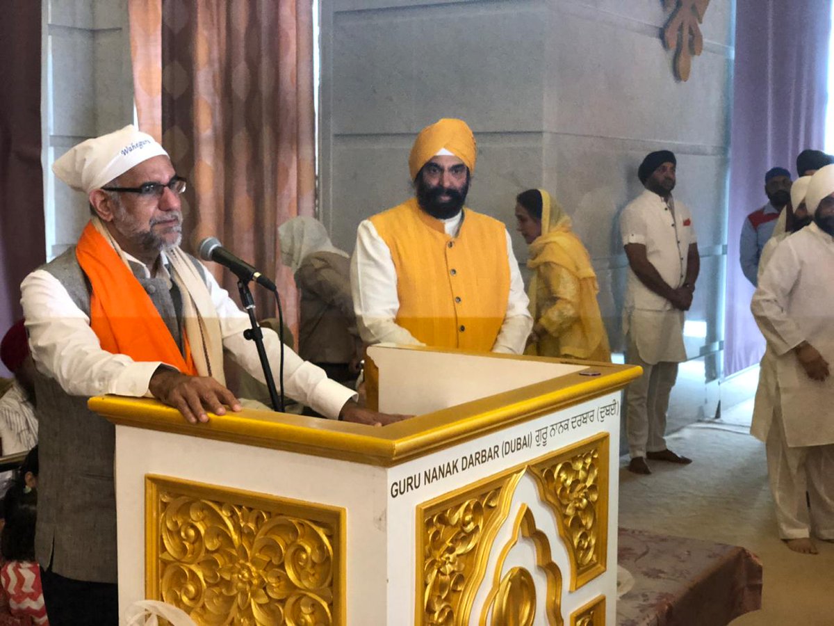 Navdeep Suri, India's Ambassador to UAE, addressing  congregation of over 5000 devotees at Guru Nanak Darbar in Dubai on the occasion of Guru Nanak Jayanti. Photo courtesy: Twitter@/NavdeepSuri