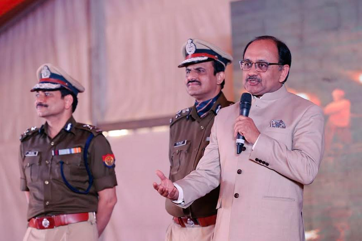Uttar Pradesh Minister of Health Sidharth Nath Singh answers a question raised by a delegate on Kumbh Mela arrangements. Photo courtesy: U.P. Government