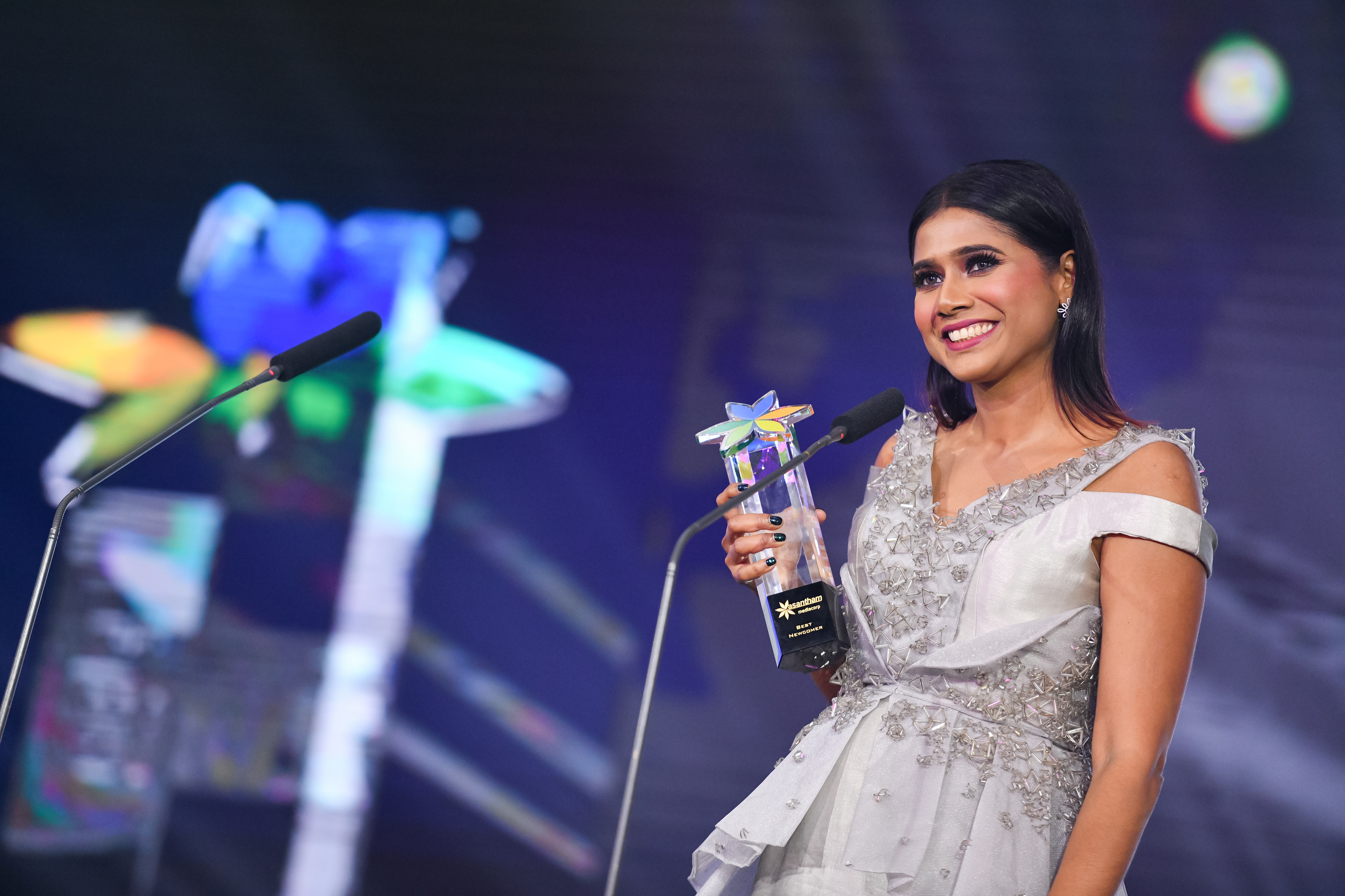 Best Newcomer - Malar Meni Perumal. Photo courtesy: Vasantham