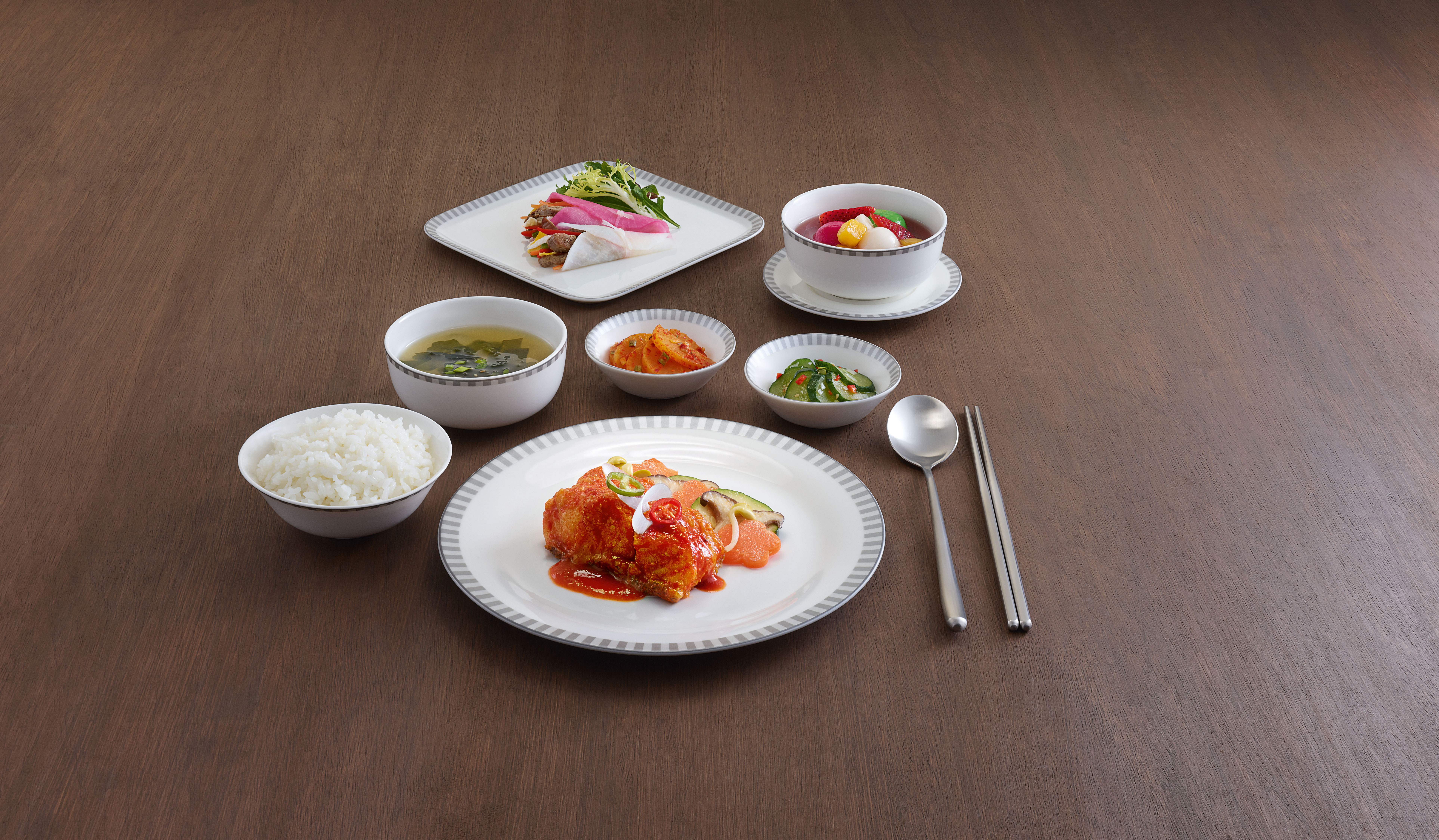 Mouth-watering Hansik is also available for pre-order through SIA's new meal pre-ordering service. Photo courtesy: SIA