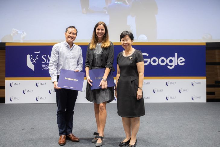 Tan Kiat How, Chief Executive Officer of Infocomm Media Development Authority (IMDA), with Stephanie Davis (centre), Country Director of Google Singapore, and SMU President Professor Lily Kong (right). Photo courtesy: SMU