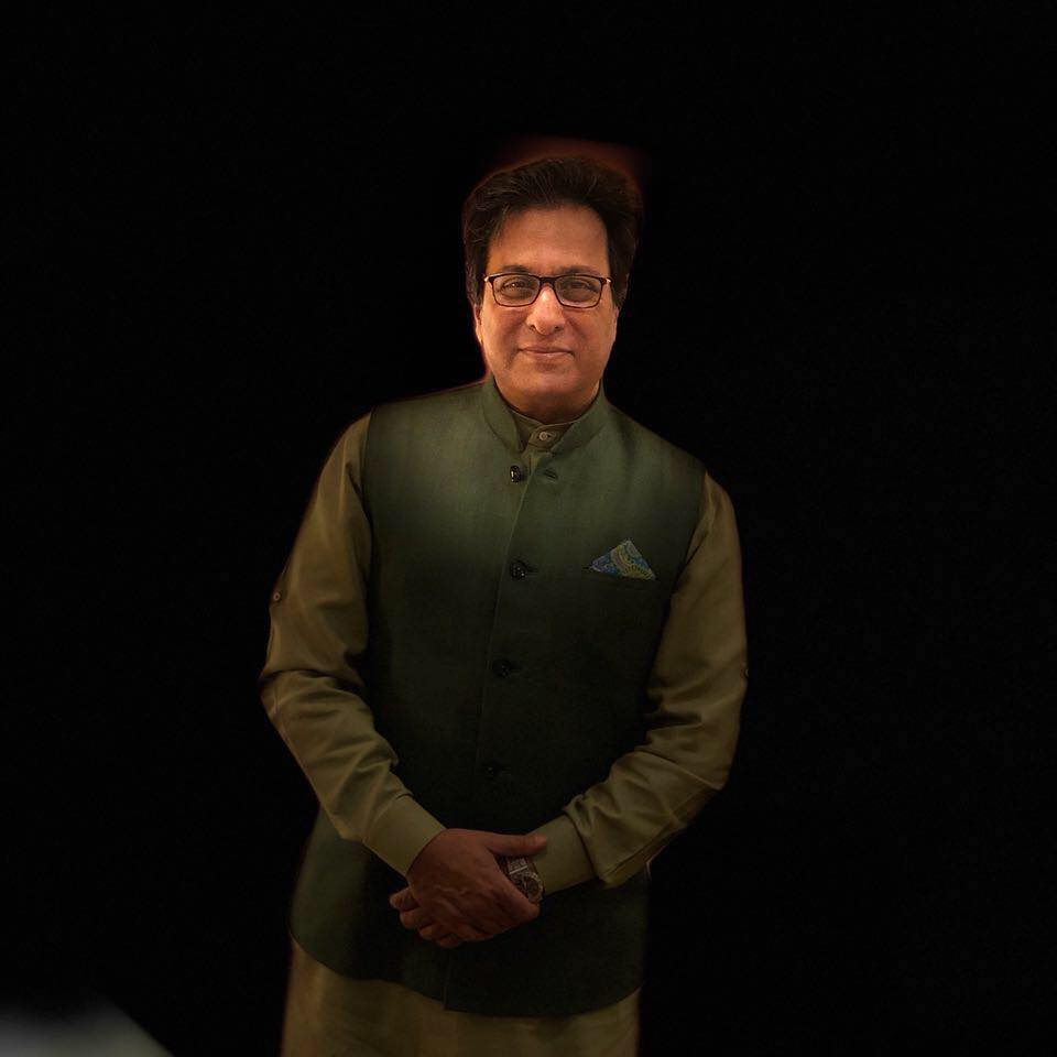   Talat Aziz has had an illustrious career spanning more than four decades, having trained under Pakistani ghazal singer Mehdi Hasan. Photo courtesy: Facebook page of Talat Aziz