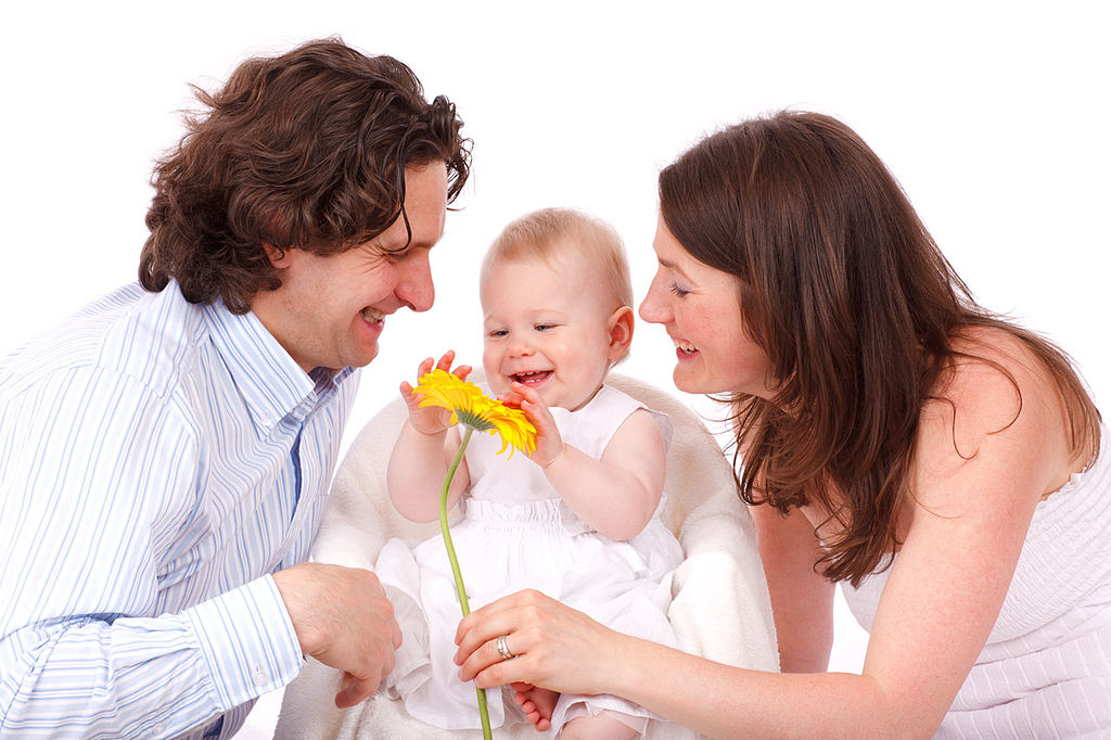    Dubai has enacted a new employment law in the country which provides for five days of paid paternity leave for new fathers. Photo courtesy: Wikimedia